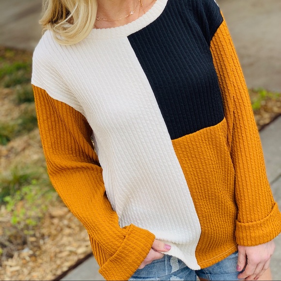 ✨LAST ONE✨NEW ATTITUDE COLOR BLOCK TOP - Picture 4 of 7